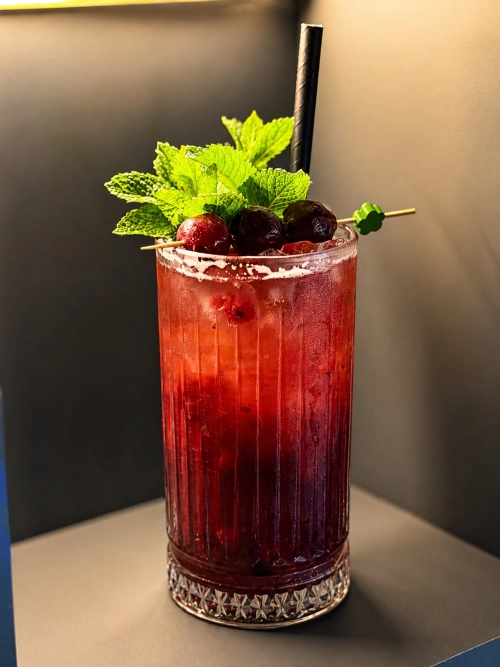 Berry lemonade (glass)